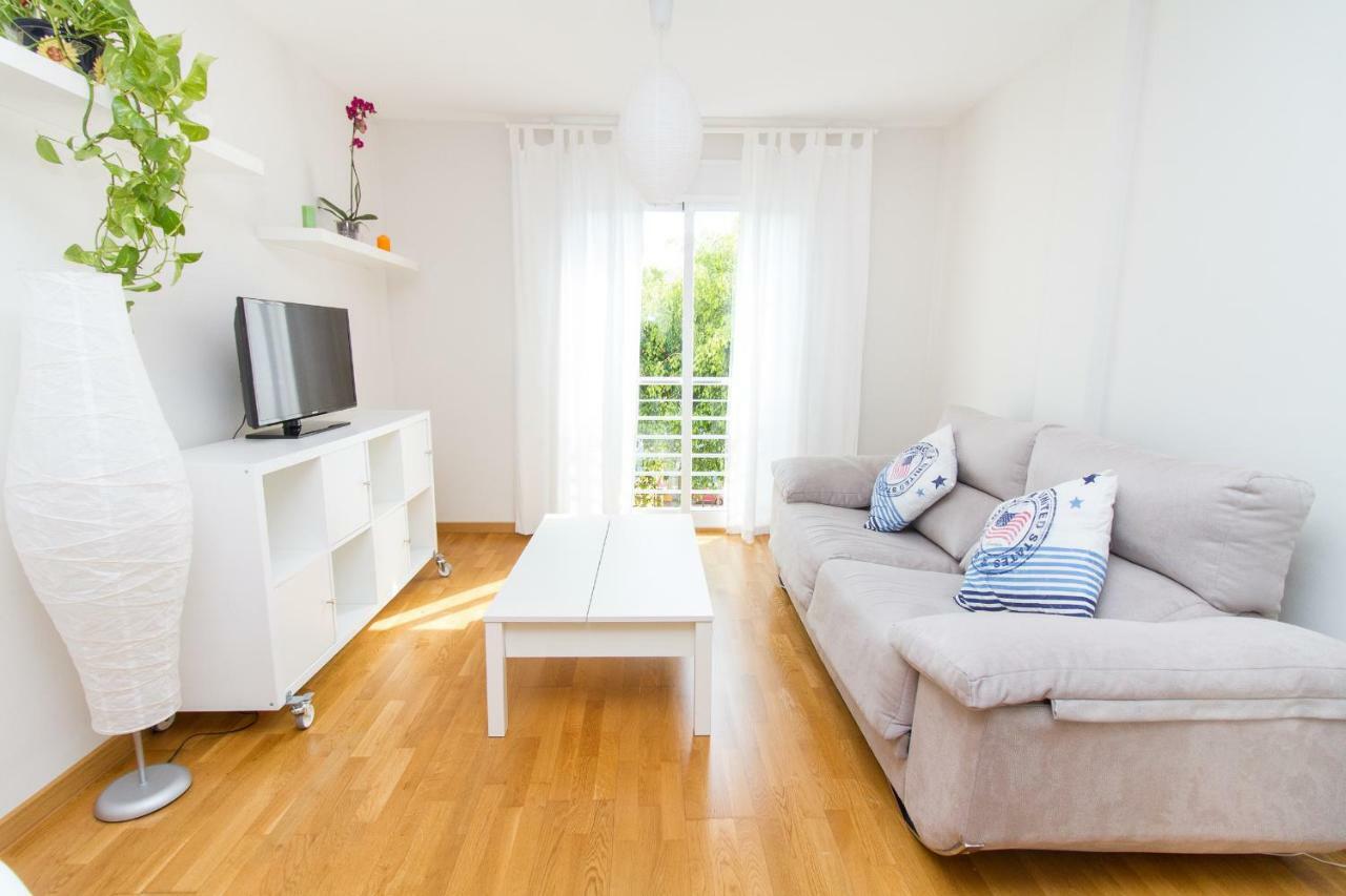 Charming Apartment In Pedregalejo Malaga Exterior photo