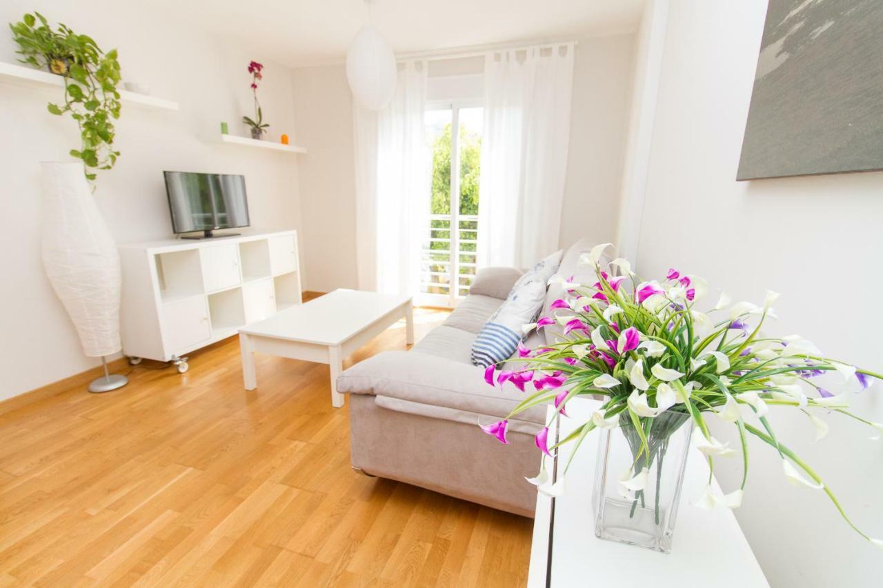 Charming Apartment In Pedregalejo Malaga Exterior photo