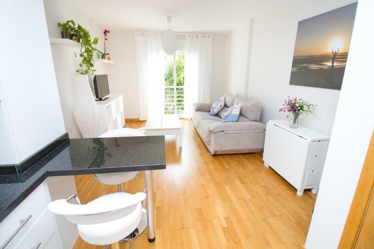 Charming Apartment In Pedregalejo Malaga Exterior photo